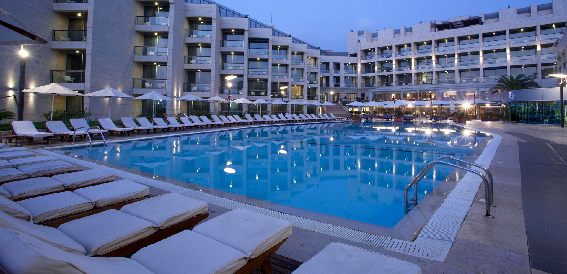 CORAL BEACH HOTEL & RESORT 5*